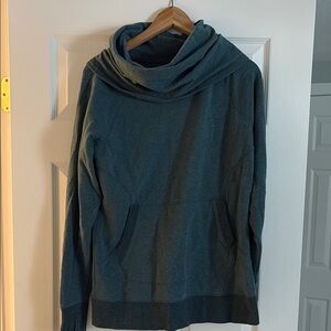 LL Bean Women’s Teal Mock Neck Sweatshirt